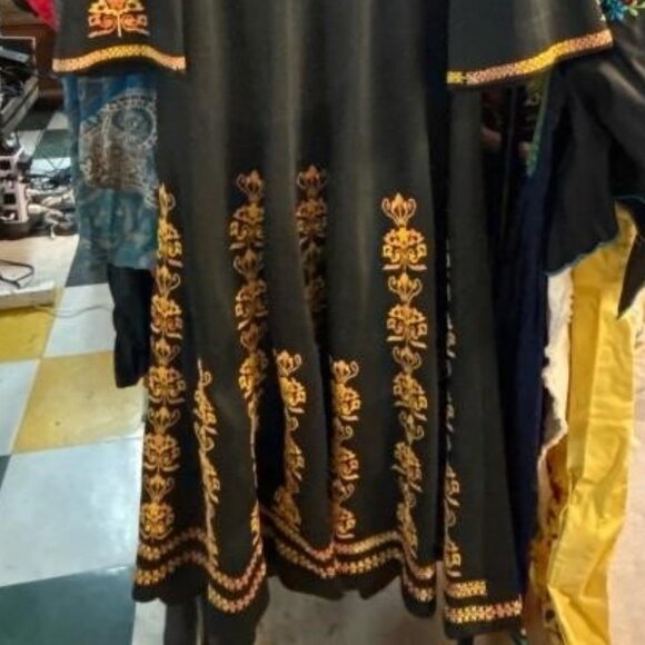 Black & Gold Embroidered Caftan Maxi Dress - Picture 3 of 5